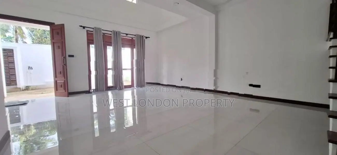 Modern Luxury 2-Storey House for Sale in Battaramulla