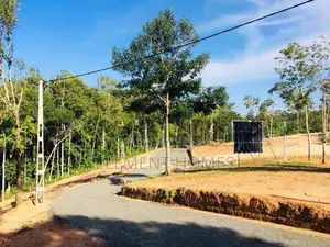 ගාල්ල – ඉමදුව අධිවේගී පිවිසුම අසල ඉඩම් කොටස්