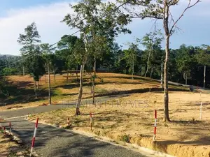 ගාල්ල – ඉමදුව අධිවේගී පිවිසුම අසල ඉඩම් කොටස්