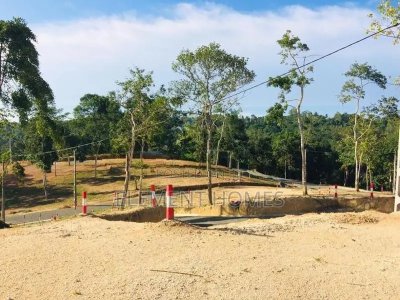 ගාල්ල – ඉමදුව අධිවේගී පිවිසුම අසල ඉඩම් කොටස්