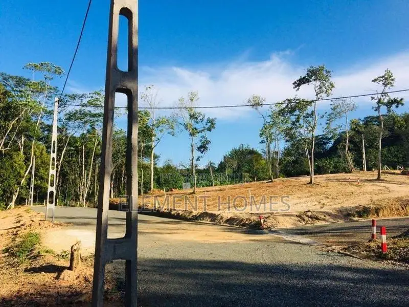 ගාල්ල – ඉමදුව අධිවේගී පිවිසුම අසල ඉඩම් කොටස්