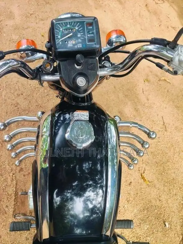 Honda CD 125 2015