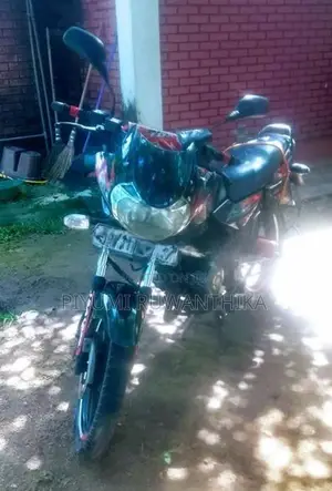 Bajaj Discover 125 2012