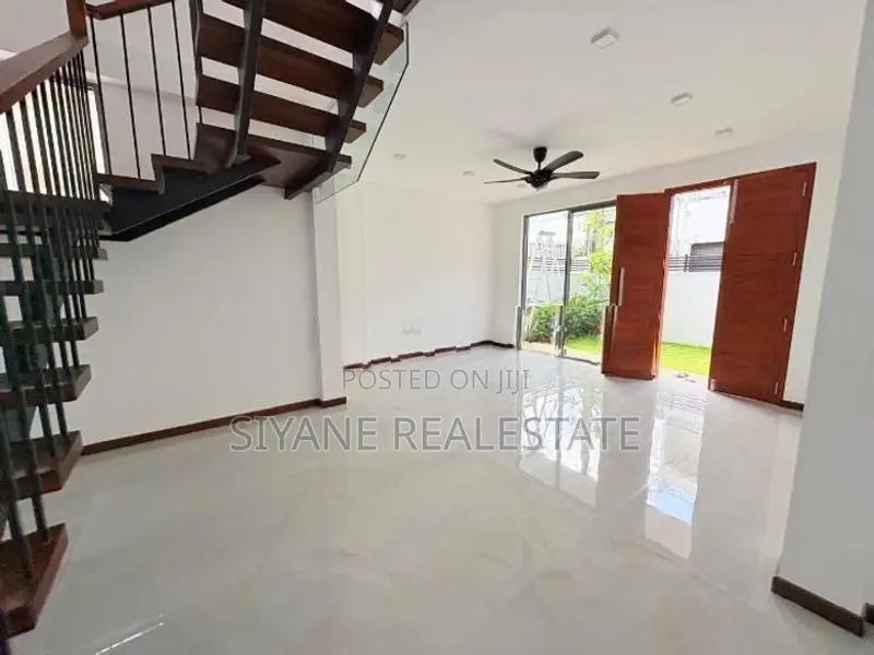 Brand New House for Sale in Athurugiriya