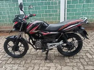 Bajaj Discover 2015