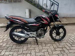 Bajaj Discover 2015