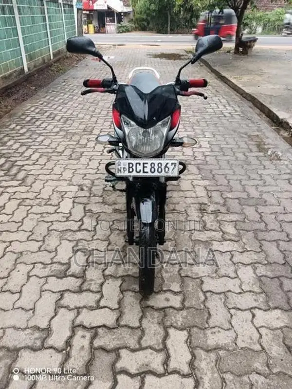 Bajaj Discover 2015