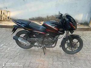 Bajaj Pulsar 180 2011