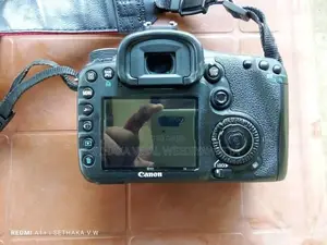 Canon EOS 7D Camera