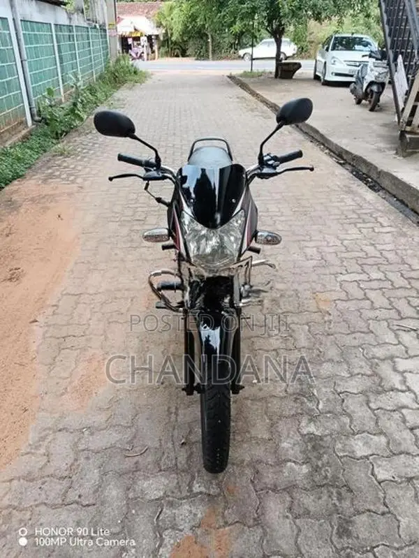 TVS Metro 2011