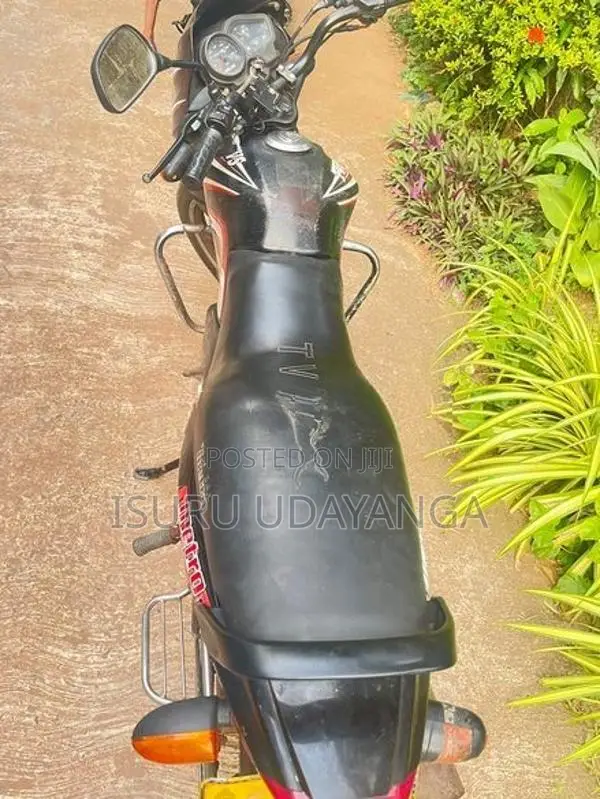 TVS Metro 2015