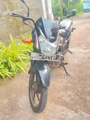 TVS Metro 2015