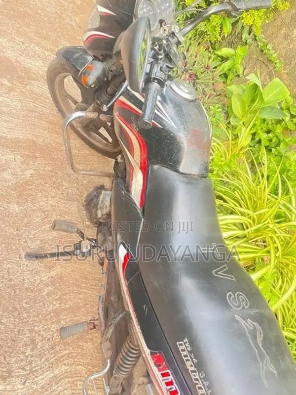 TVS Metro 2015