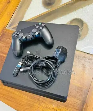 Ps4 slim