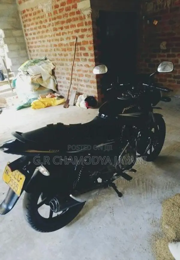 Bajaj Pulsar 150 2016