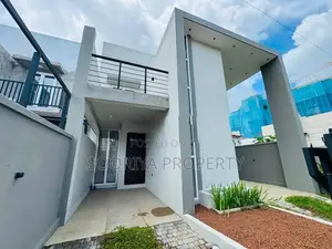 Super Luxury Brand New House for Sale in Piliyandala
