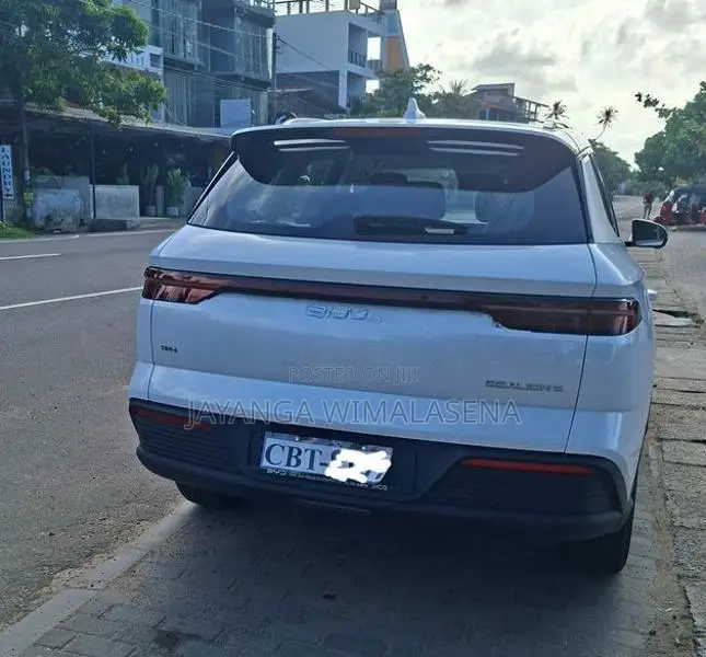BYD Sealion 5 2025