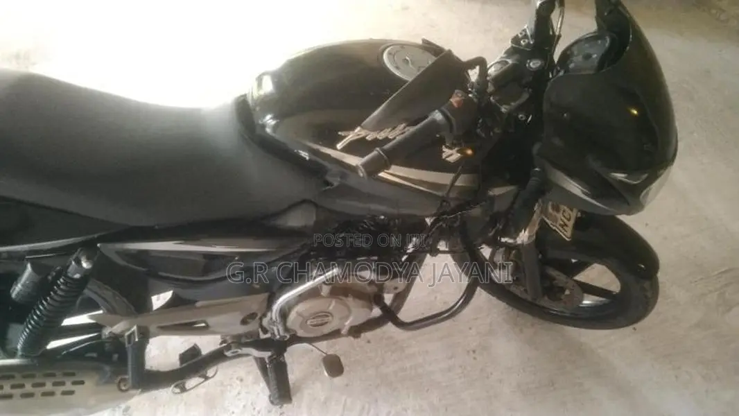 Bajaj Pulsar 150 2016