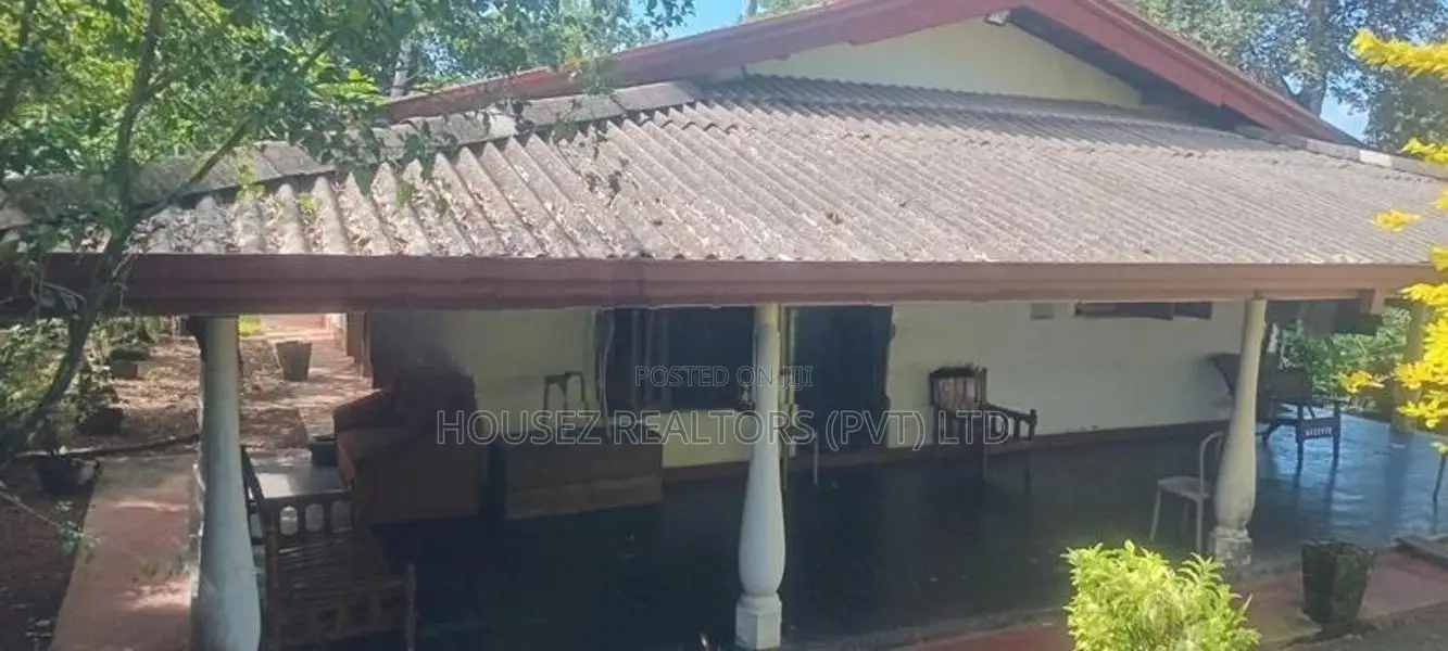 Spacious House with Scenic Paddy for Sale Totagoda