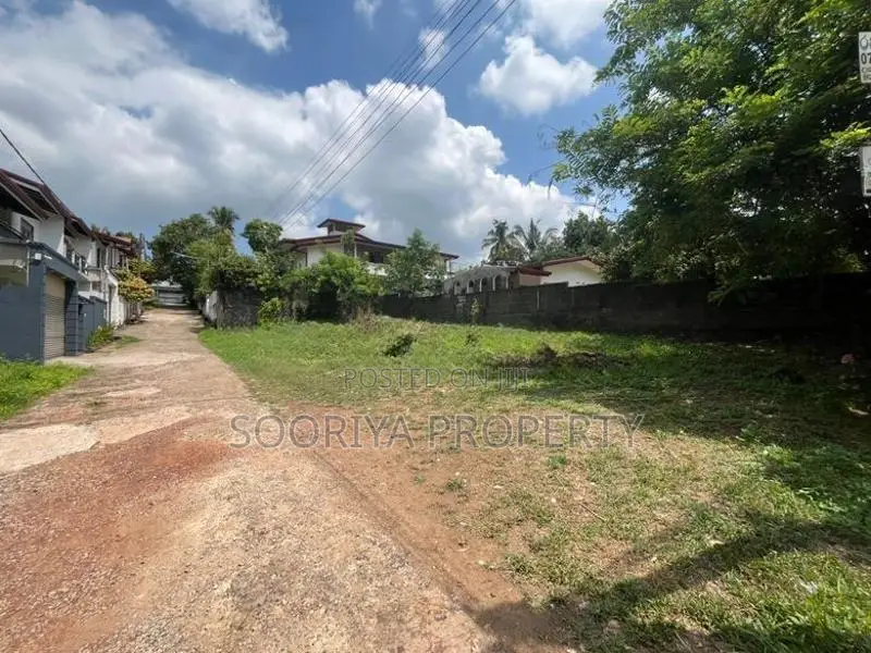 Piliyandala Miriswaththa 6.7 P Highly Residential Land for Sale