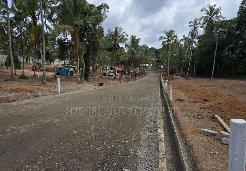 Lands for Sale in Kandana