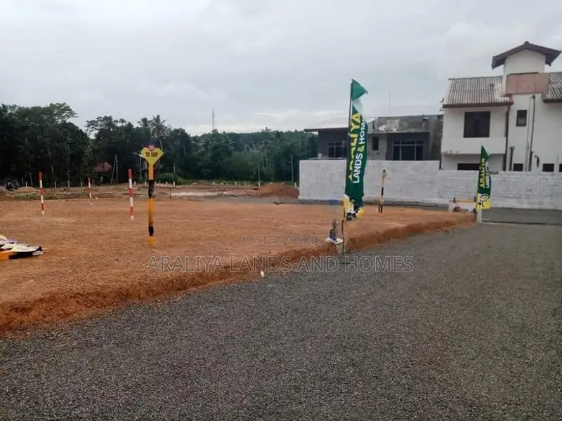 Land for Sale Kesbewa - Kindelpitiya