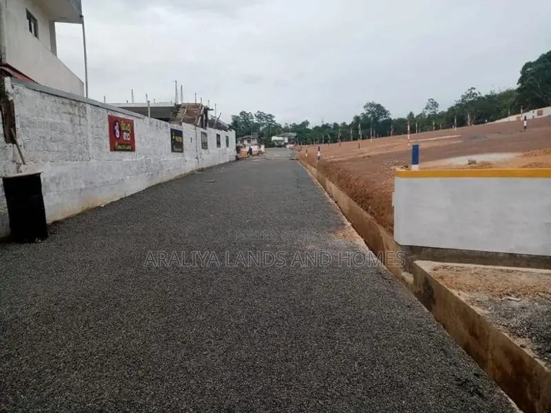 Land for Sale Kesbewa - Kindelpitiya