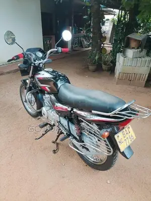 Bajaj CT100 ct 100 2013