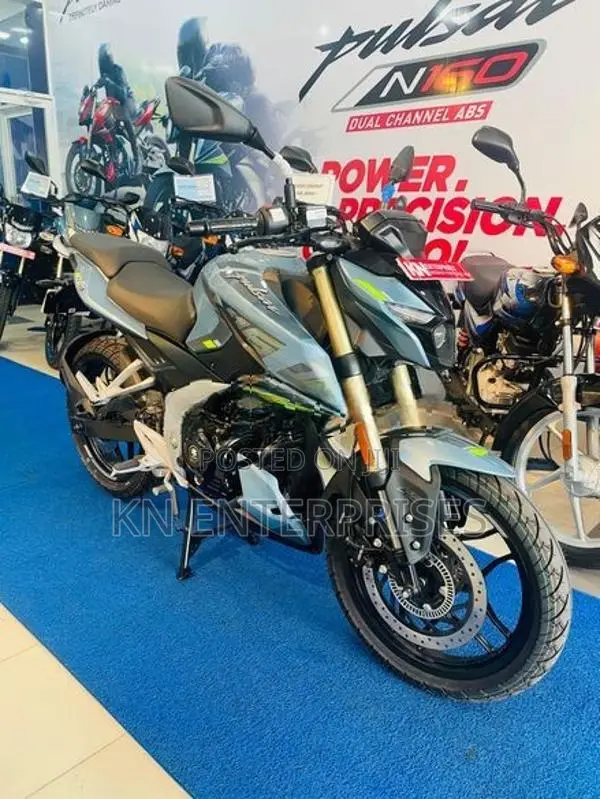 Bajaj Pulsar NS200 Premium 2026