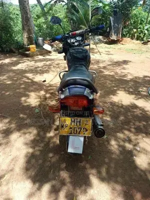 TVS Victor 2005