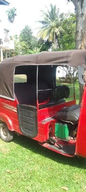 Bajaj RE 4 stroke 2015