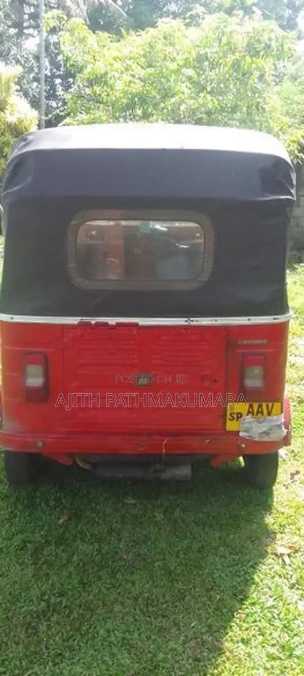 Bajaj RE 4 stroke 2015