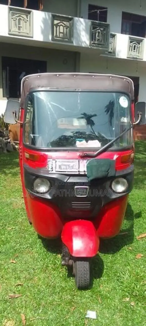 Bajaj RE 4 stroke 2015