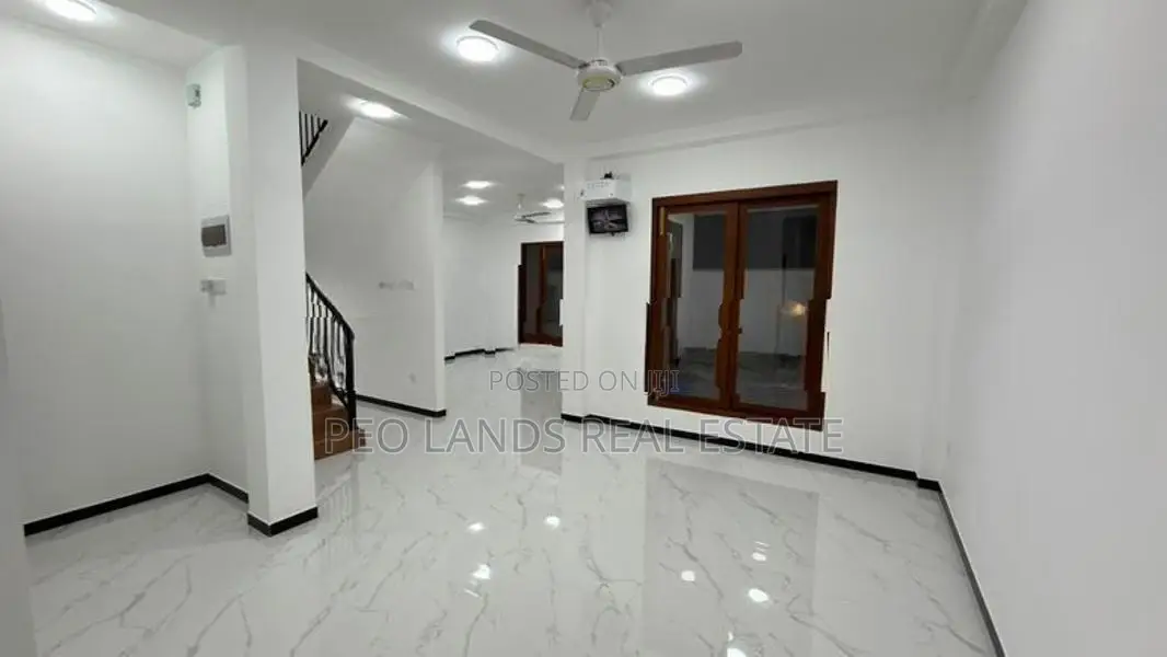 (DH1249) Brand New Two Storey House for Sale in Pannipitiya