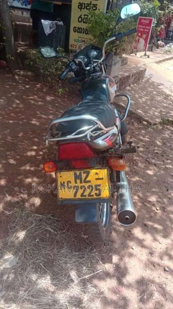 Bajaj CT100 2006