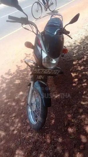 Bajaj CT100 2006