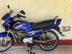 TVS Centra 2004