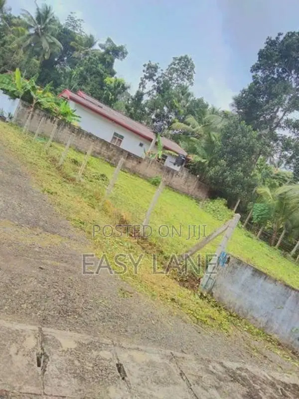 මිරිගම නගරයට විනාඩි 10 දුරින් වටිනා බිම් කොටසක් / YS 14238