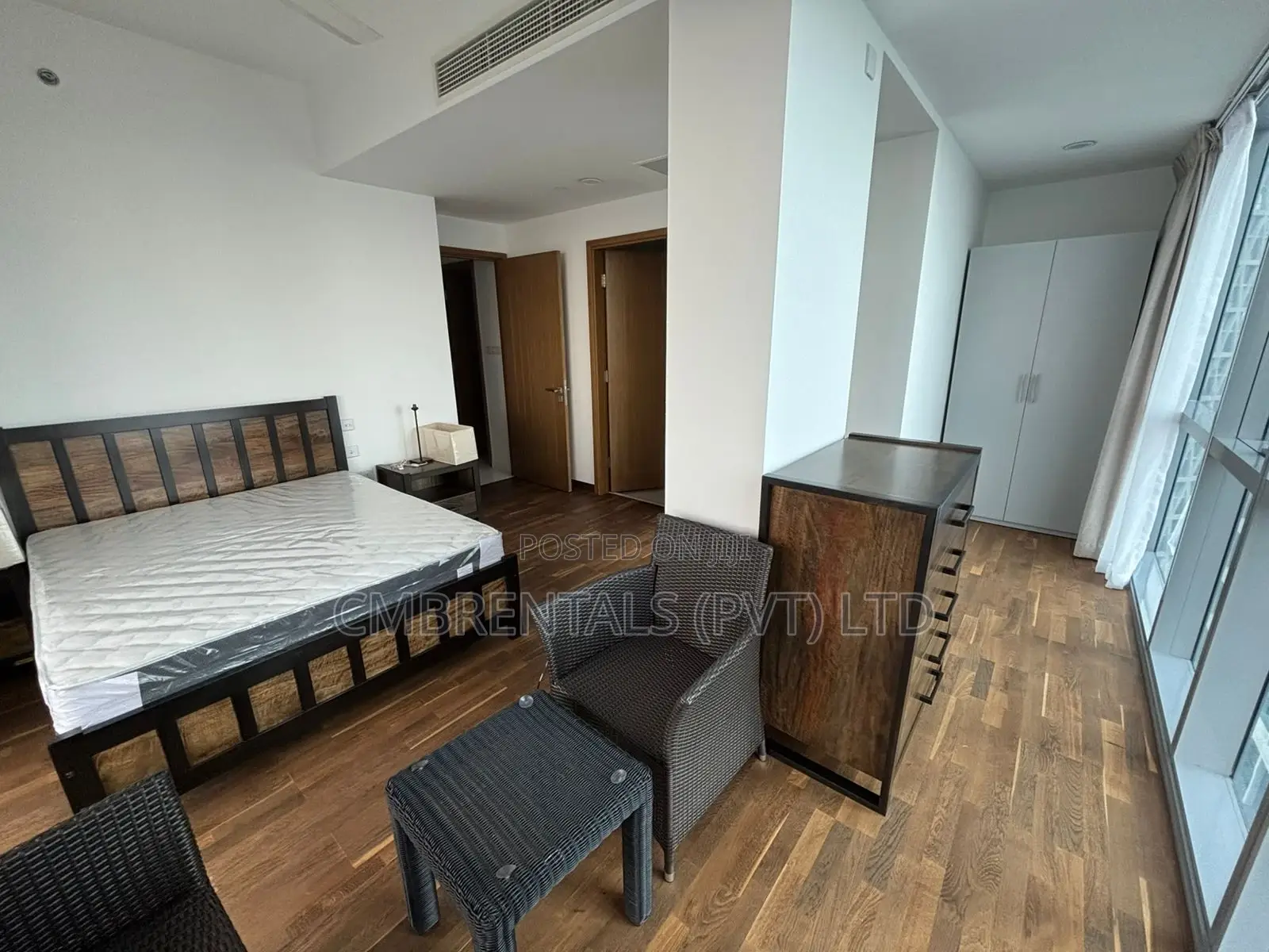 Furnished 3bdrm Apartment in Slave Island for rent
