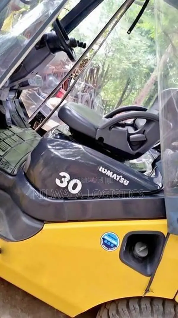 Komatsu FD30 Forklift