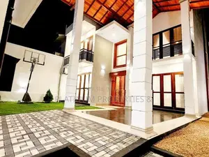 Brand New Super Luxury House For Sale In Piliyandala Madapatha Road.
