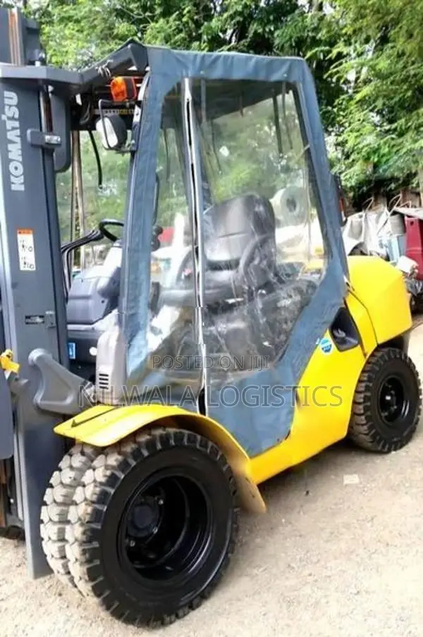 Komatsu FD30 Forklift