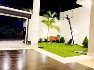 Brand New Super Luxury House For Sale In Piliyandala Madapatha Road.
