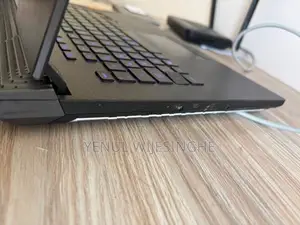 Asus Strix Rog 513