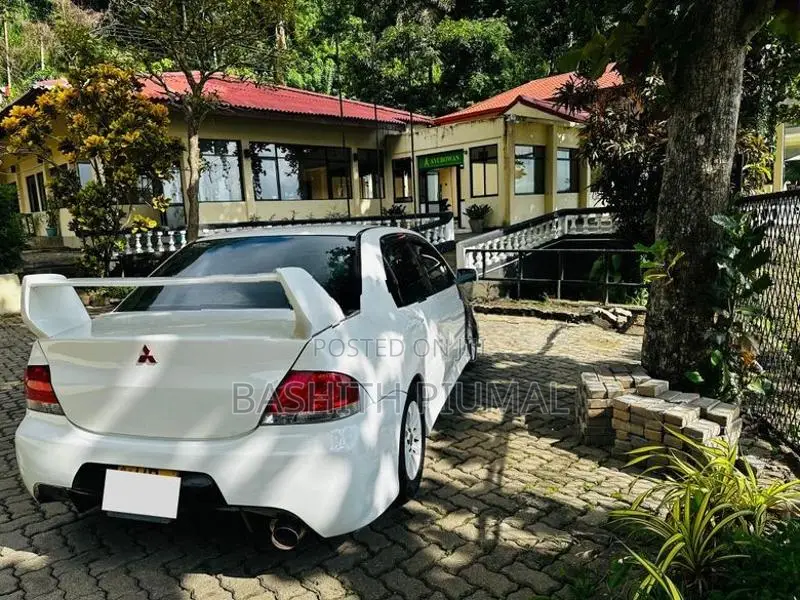 Mitsubishi Lancer CS 2 2003