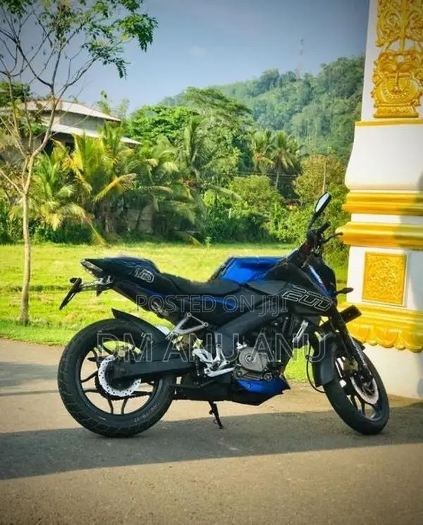 Bajaj Pulsar NS200 Pulser 2014