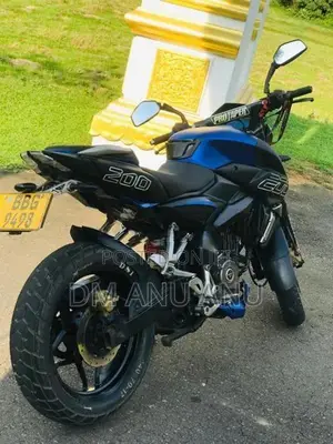 Bajaj Pulsar NS200 Pulser 2014