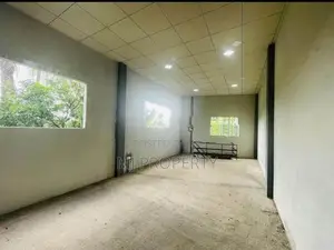 ( YC-1119) Valuable Commercial Warehouse for Rent in Homagama