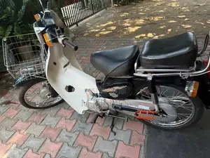 Honda Super Club 2000