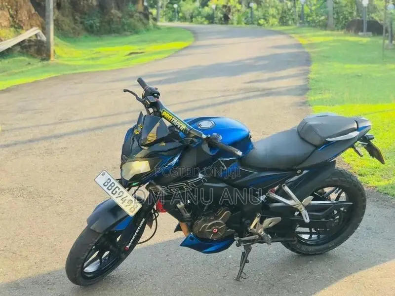 Bajaj Pulsar NS200 Pulser 2014
